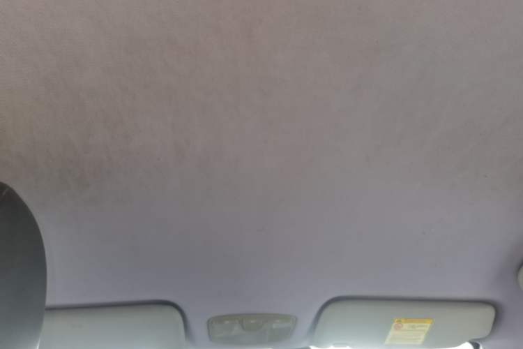 Used Zotye Z300 2014 1.5L Value Edition Manual Elite Model Headliner