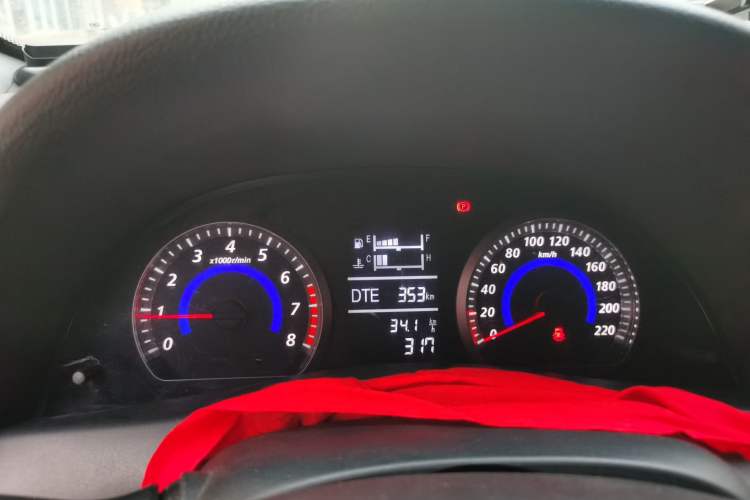 Used Zotye Z300 2014 1.6L Drive-Value Edition Automatic Elite Model Instrument Cluster