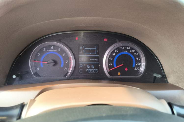 Used Zotye Z300 2014 1.6L Urban Edition Automatic Luxury Model Instrument Cluster