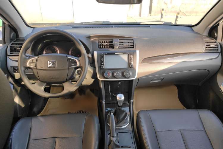 Used Zotye Z300 2014 1.5L Value Edition Manual Elite Model Interior 3