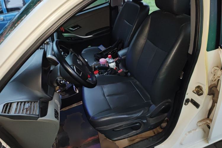 Used Zotye Z300 2014 1.5L Value Edition Manual Elite Model Left Front Seat