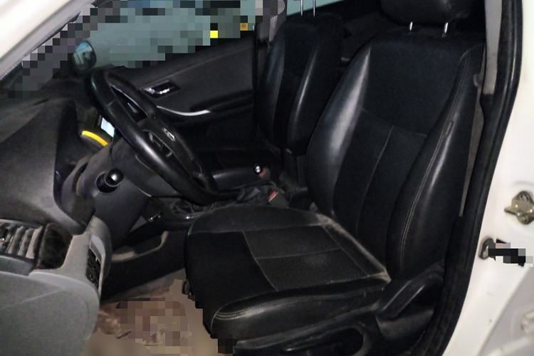 Used Zotye Z300 2014 New Vision 1.5L Manual Luxury Model Left Front Seat