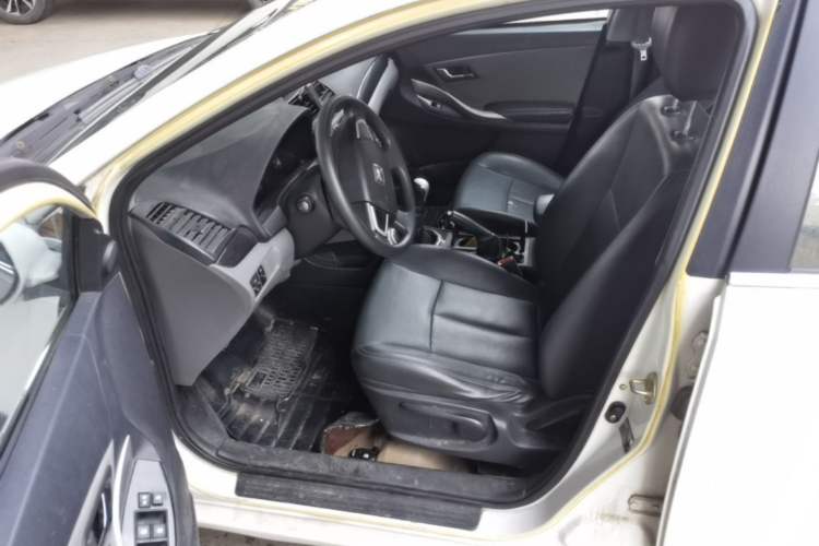 Used Zotye Z300 2014 1.5L Value Edition Manual Elite Model Left Front Seat