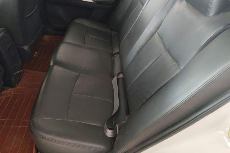 Used Zotye Z300 2014 1.5L Value Edition Manual Elite Model Left Rear Seat