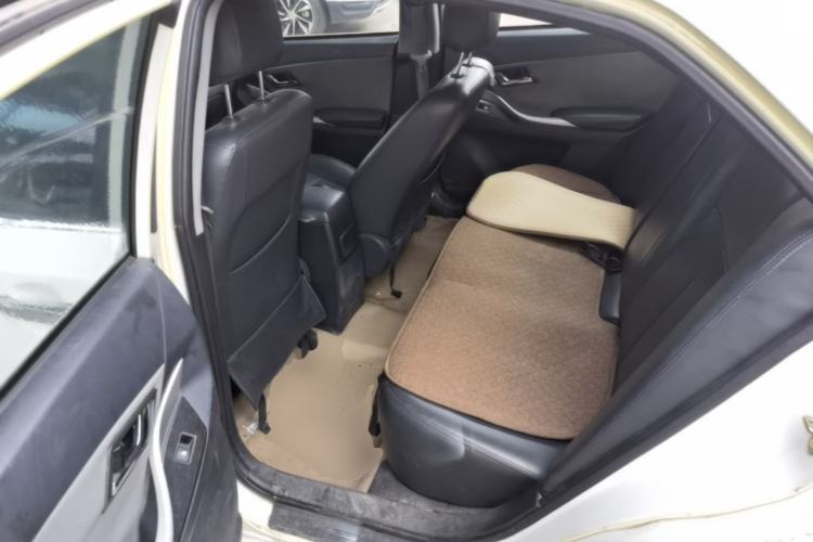 Used Zotye Z300 2014 1.5L Value Edition Manual Elite Model Left Rear Seat