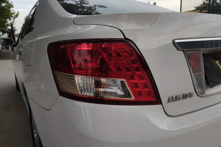 Used Zotye Z300 2014 1.5L Value Edition Manual Elite Model Left Rear Taillight