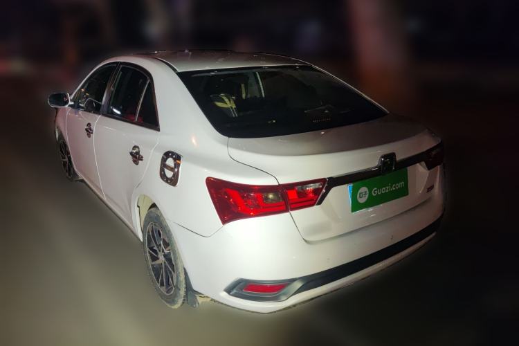 Used Zotye Z300 2014 New Vision 1.5L Manual Luxury Model Rear Left 45 Deg