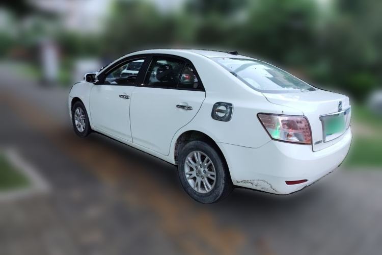 Used Zotye Z300 2014 1.5L Value Edition Manual Elite Model Rear Left 45 Deg