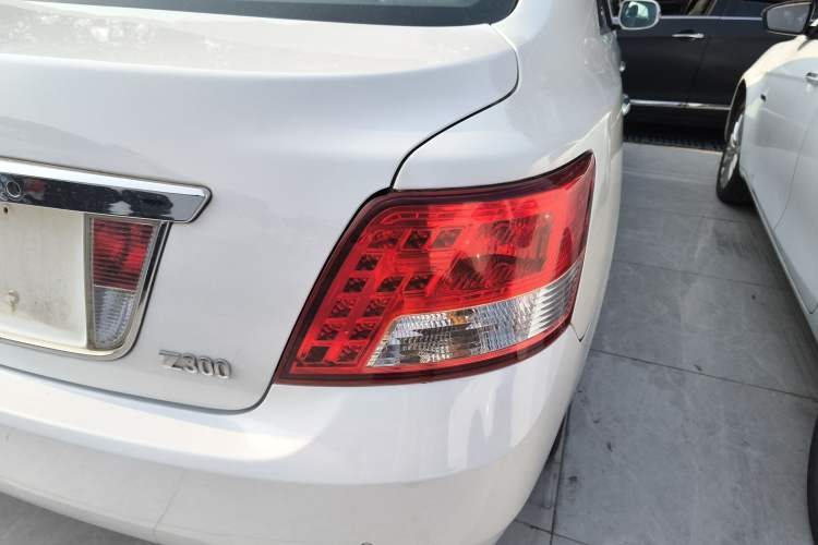 Used Zotye Z300 2014 1.6L Urban Edition Automatic Luxury Model Right Rear Taillight