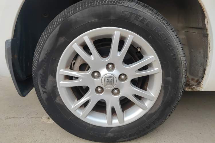 Used Zotye Z300 2014 1.5L Value Edition Manual Elite Model Right Rear Wheel Hub