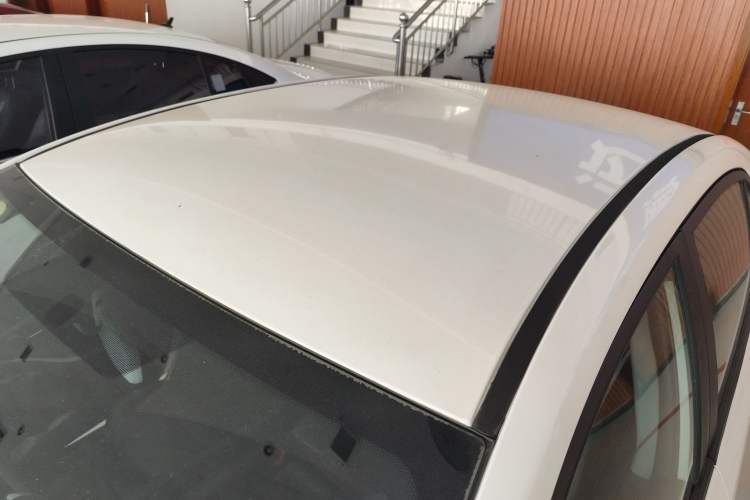 Used Zotye Z300 2014 1.5L Value Edition Manual Elite Model Roof