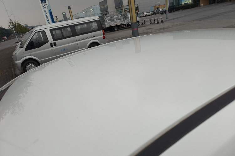 Used Zotye Z300 2014 1.5L Urban Edition Manual Luxury Model Roof