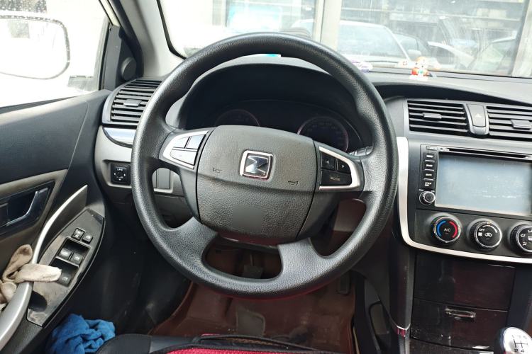 Used Zotye Z300 2014 1.5L Urban Edition Manual Luxury Model Steering Wheel