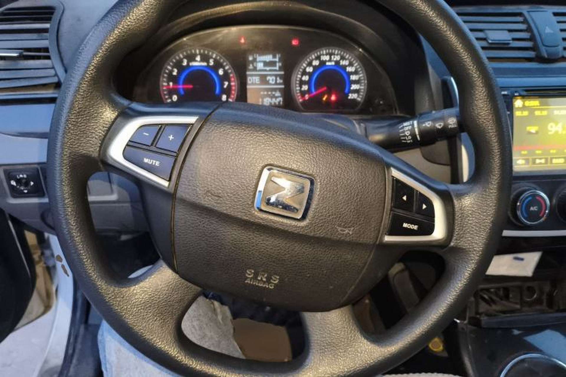 Used Zotye Z300 2014 1.5L Value Edition Manual Elite Model Steering Wheel
