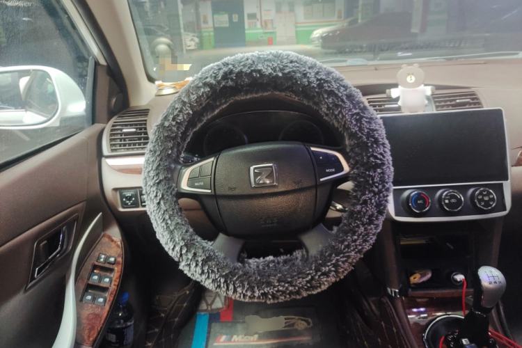 Used Zotye Z300 2014 1.5L Urban Edition Manual Luxury Model Steering Wheel