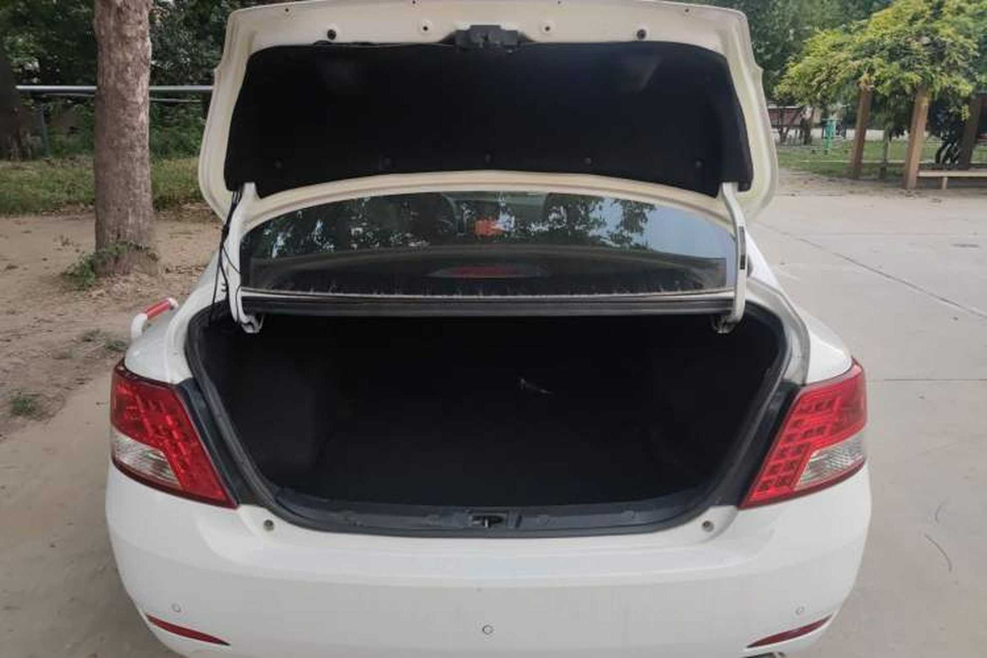 Used Zotye Z300 2014 1.5L Value Edition Manual Elite Model Trunk