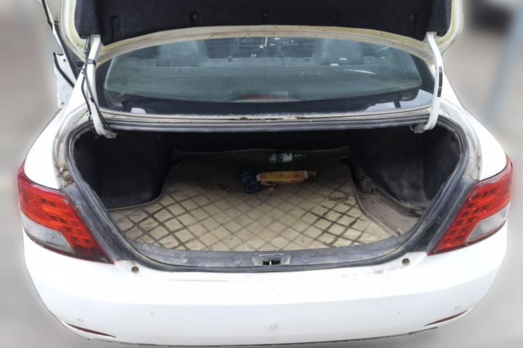 Used Zotye Z300 2014 1.5L Value Edition Manual Elite Model Trunk