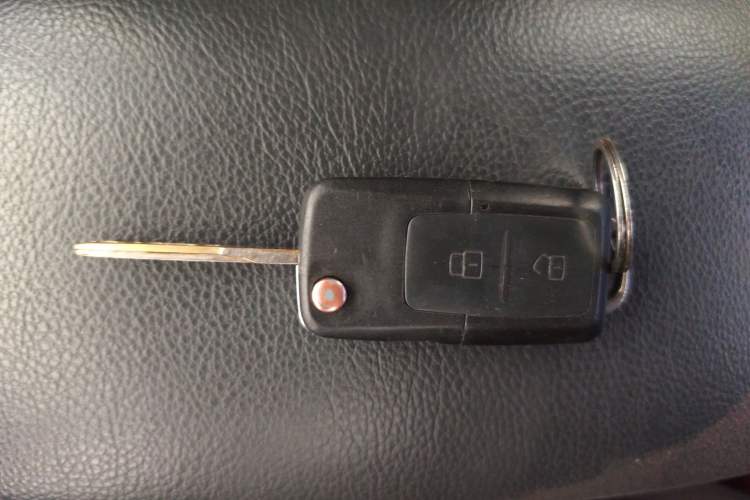 Used Zotye Z300 2014 1.5L Value Edition Manual Elite Model Vehicle Key