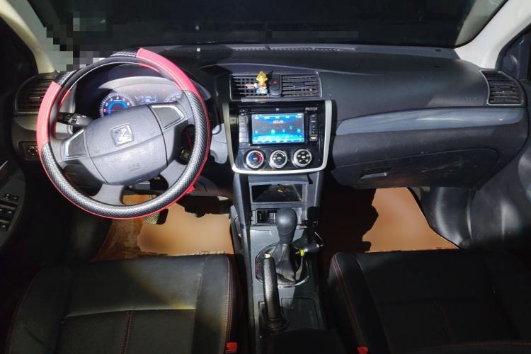 Used Zotye Z300 2016 1.5L Manual Elite Version Center Console