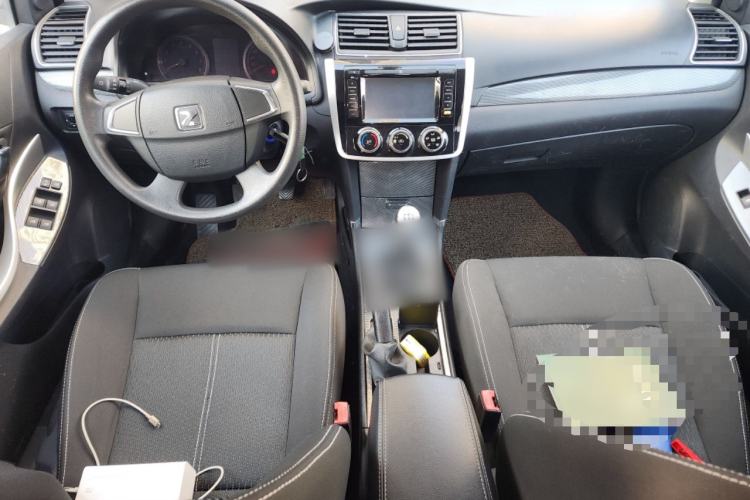 Used Zotye Z300 2016 New Vision 1.5L Manual Gratitude Edition Center Console