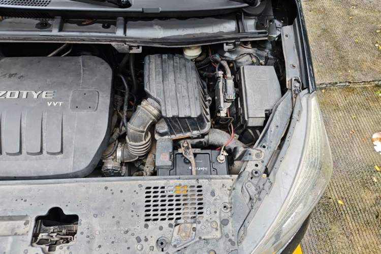 Used Zotye Z300 2016 1.5L Manual Elite Version Engine Bay Left