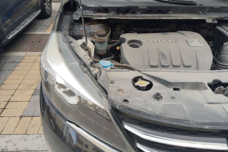 Used Zotye Z300 2016 1.5L Manual Elite Version Engine Bay Right