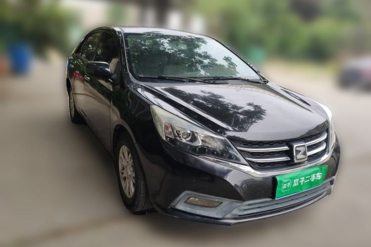 Used Zotye Z300 2016 New Vision 1.5L Manual Entry-Level Model with Sunroof Front Right 45 Deg