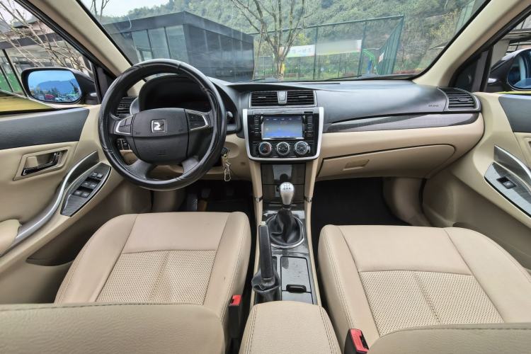 Used Zotye Z300 2016 1.5L Manual Luxury Model Interior 4