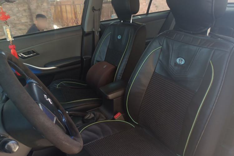 Used Zotye Z300 2016 New Vision 1.5L Manual Entry-Level Model Left Front Seat