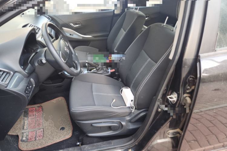 Used Zotye Z300 2016 New Vision 1.5L Manual Gratitude Edition Left Front Seat
