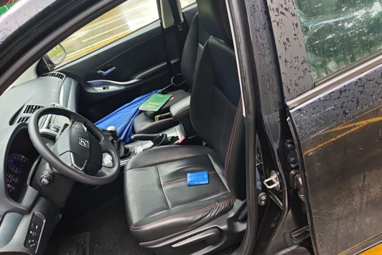 Used Zotye Z300 2016 1.5L Manual Elite Version Left Front Seat
