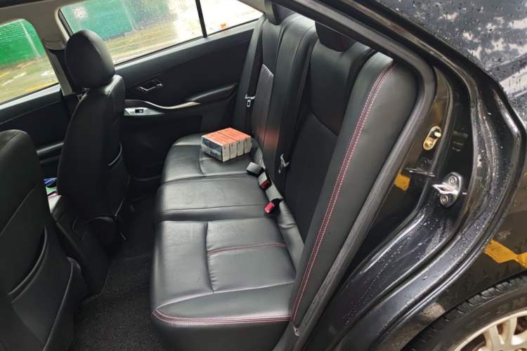 Used Zotye Z300 2016 1.5L Manual Elite Version Left Rear Seat