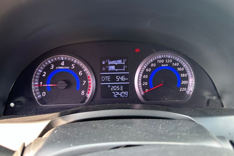 Used Zotye Z300 2016 1.5L Manual Luxury Model Odometer Close Up