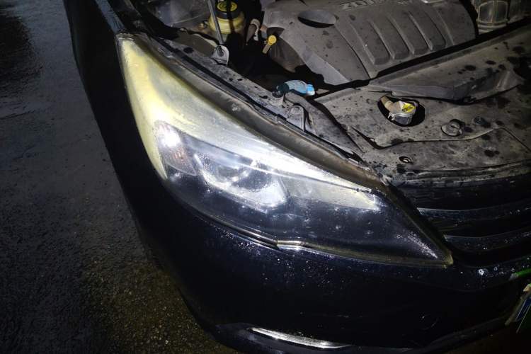 Used Zotye Z300 2016 1.5L Manual Elite Version Right Front Headlight