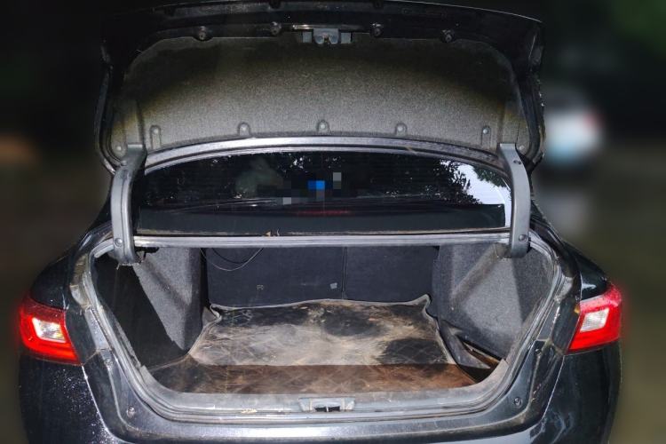 Used Zotye Z300 2016 1.5L Manual Elite Version Trunk