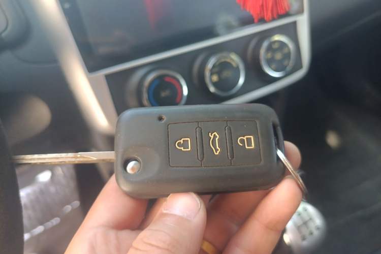 Used Zotye Z300 2016 New Vision 1.5L Manual Entry-Level Model Vehicle Key