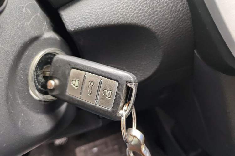 Used Zotye Z300 2016 1.5L Manual Elite Version Vehicle Key
