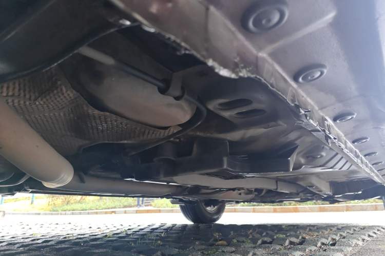 Used Zotye Z300 2016 New Vision 1.5L Manual Entry-Level Model Chassis Rear Right