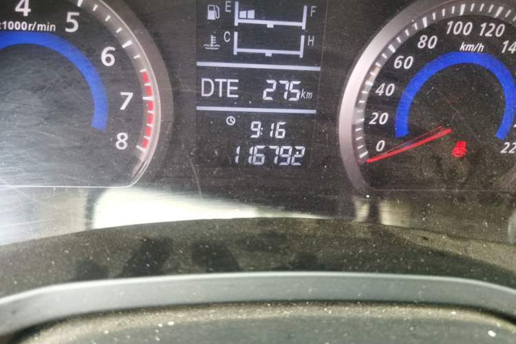Used Zotye Z300 2016 1.5L Manual Elite Version Odometer Close Up