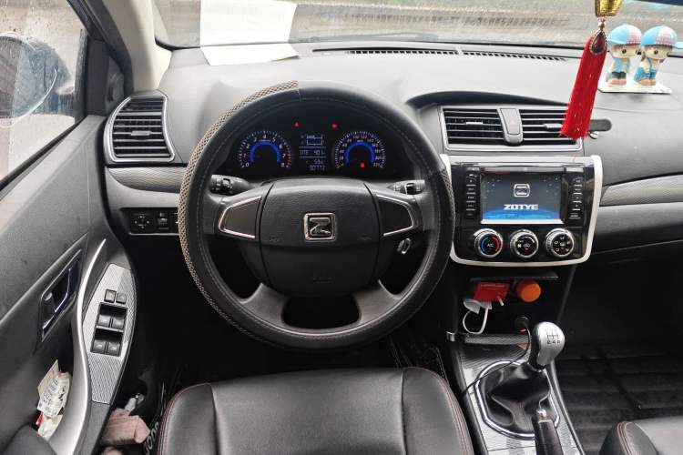 Used Zotye Z300 2016 New Vision 1.5L Manual Entry-Level Model Steering Wheel