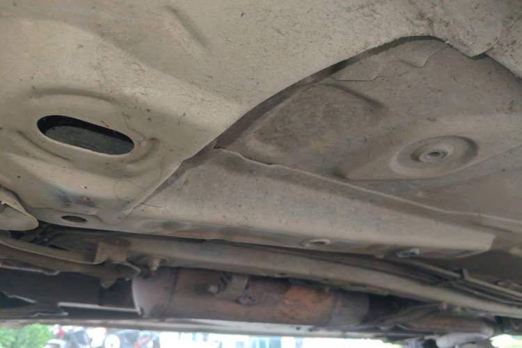 Used Zotye Z300 2016 1.5L Manual Elite Version Chassis Front Left