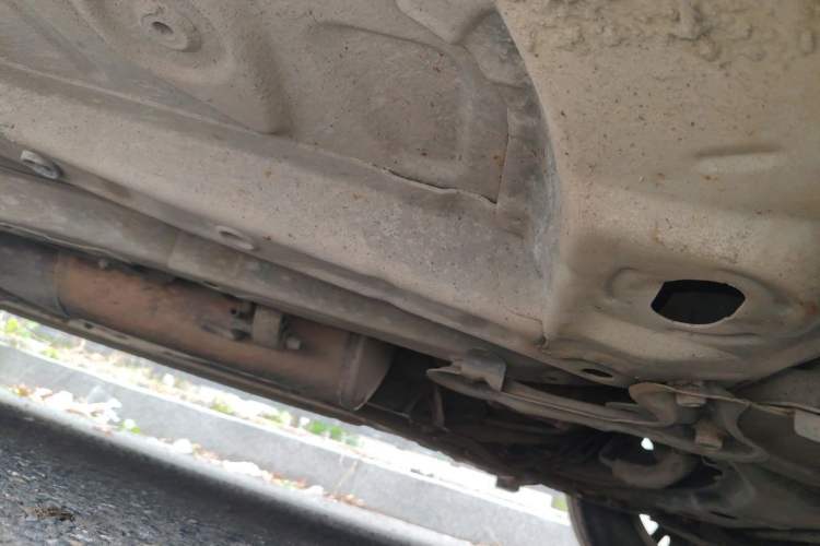 Used Zotye Z300 2016 1.5L Manual Elite Version Chassis Front Right