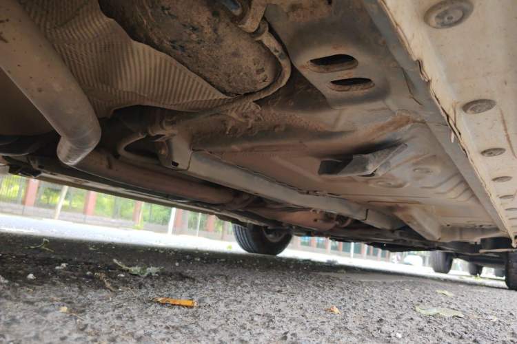 Used Zotye Z300 2016 1.5L Manual Elite Version Chassis Rear Right