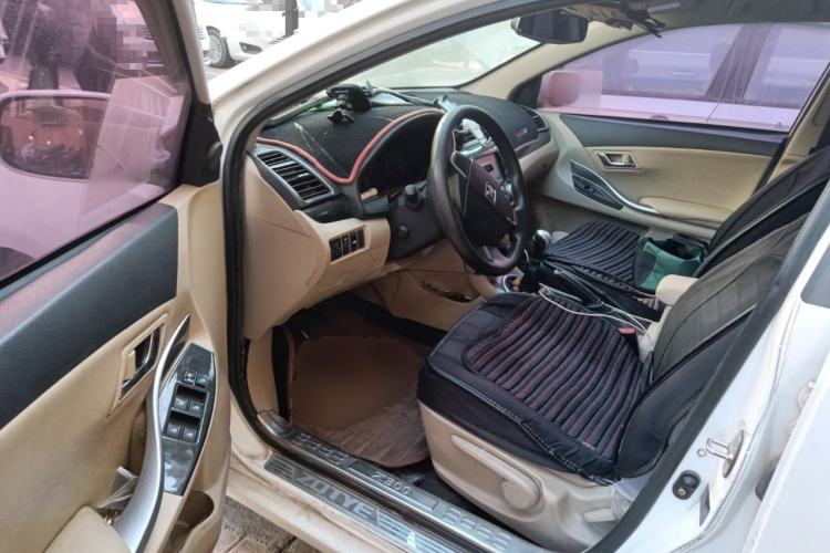 Used Zotye Z300 2016 1.5L Manual Elite Version Driver Seat