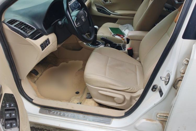 Used Zotye Z300 2016 1.5L Manual Elite Version Driver Seat