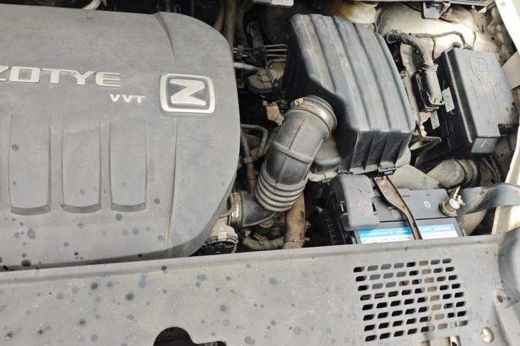 Used Zotye Z300 2016 New Vision 1.5L Manual Entry-Level Model Engine Bay Left
