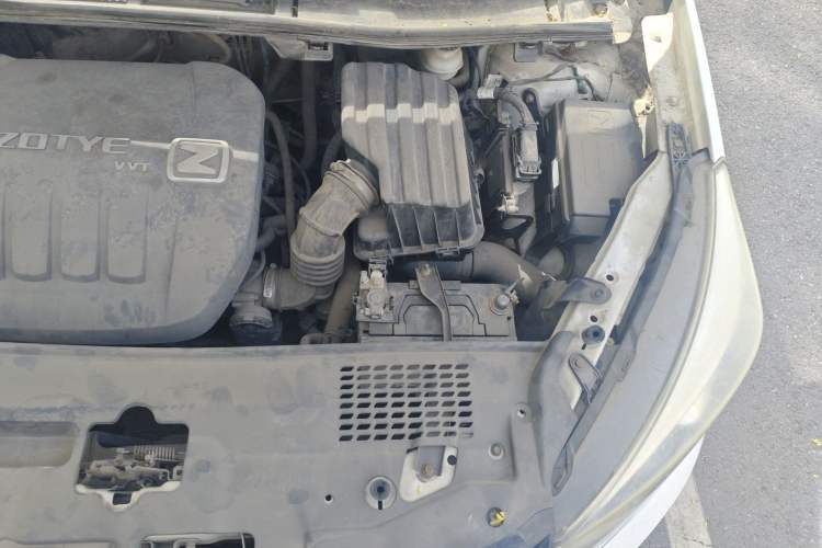 Used Zotye Z300 2016 New Vision 1.5L Manual Entry-Level Model with Sunroof Engine Bay Left