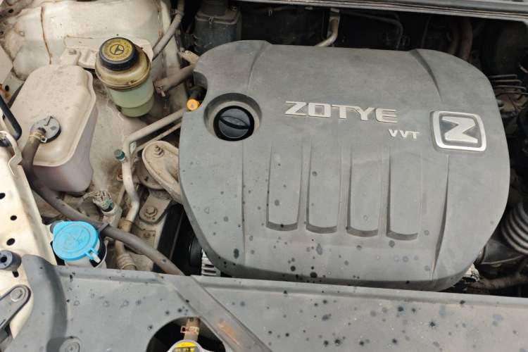 Used Zotye Z300 2016 New Vision 1.5L Manual Entry-Level Model Engine Bay Right