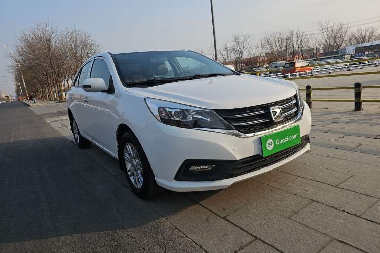 Used Zotye Z300 2016 New Vision 1.5L Manual Entry-Level Model Exterior 2