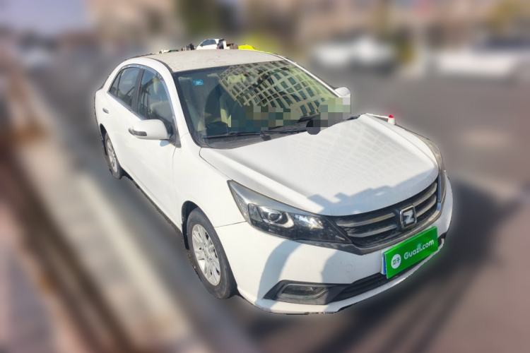 Used Zotye Z300 2016 New Vision 1.5L Manual Entry-Level Model Front Right 45 Deg